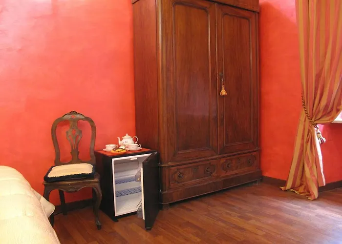 Salaria Luxury Suites